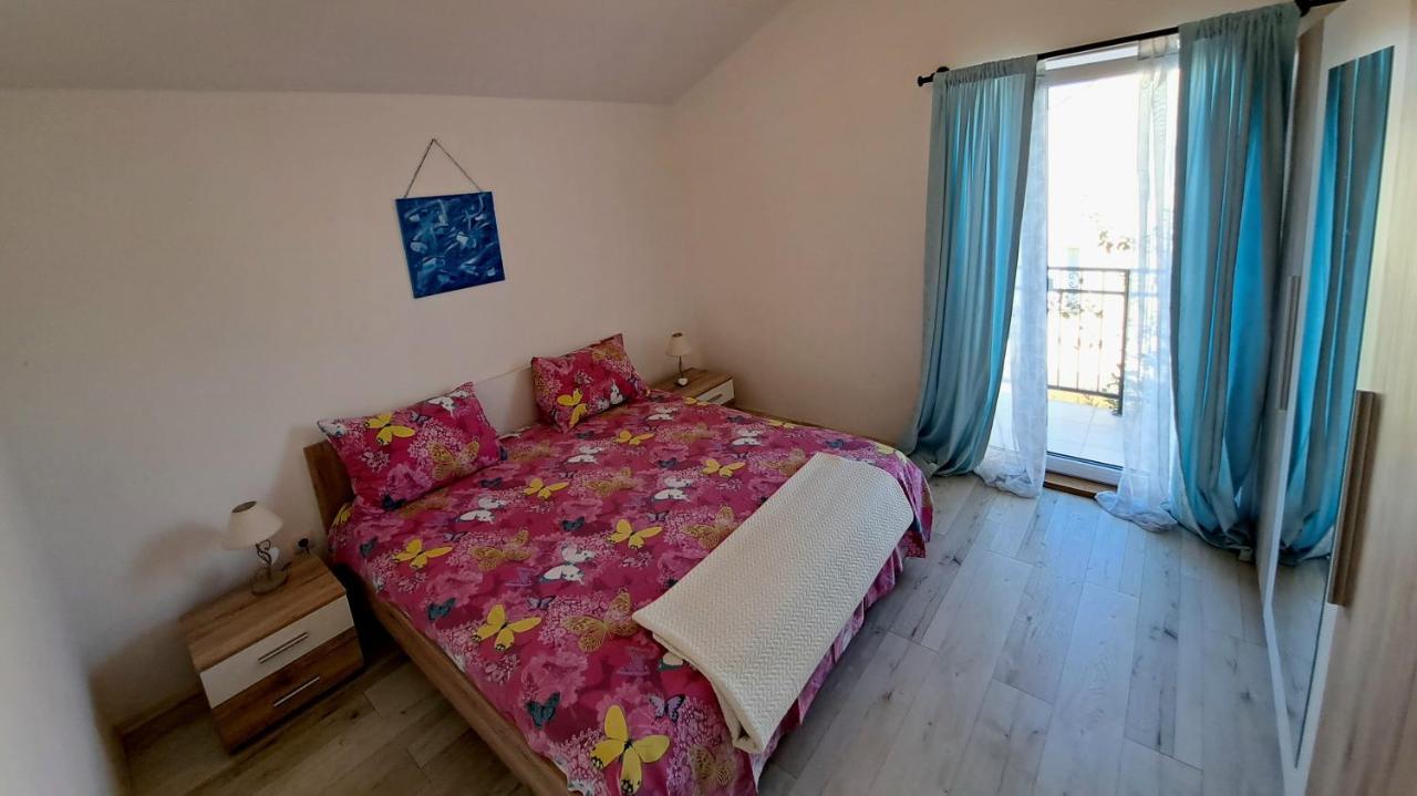 Apartment Oaza Mira Tribunj  Bagian luar foto