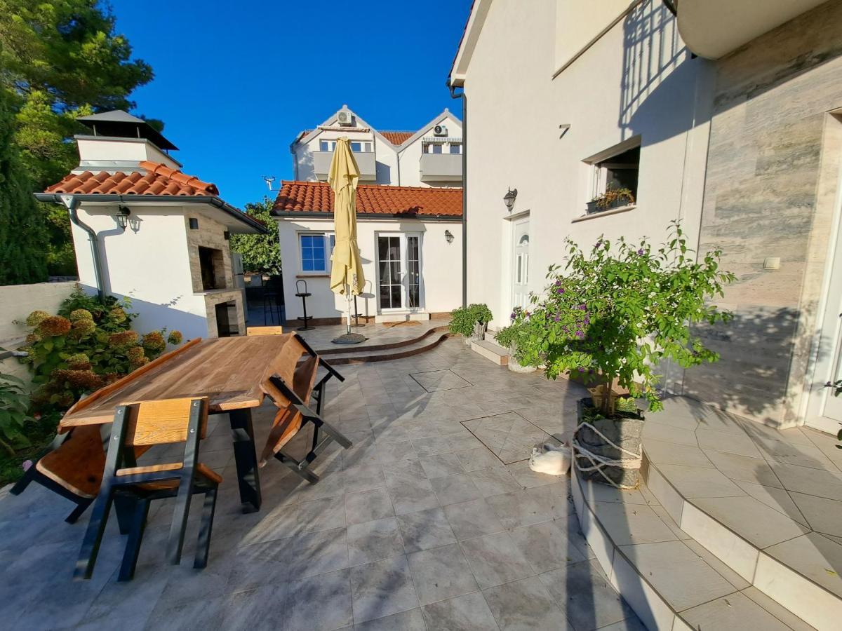 Apartment Oaza Mira Tribunj  Bagian luar foto
